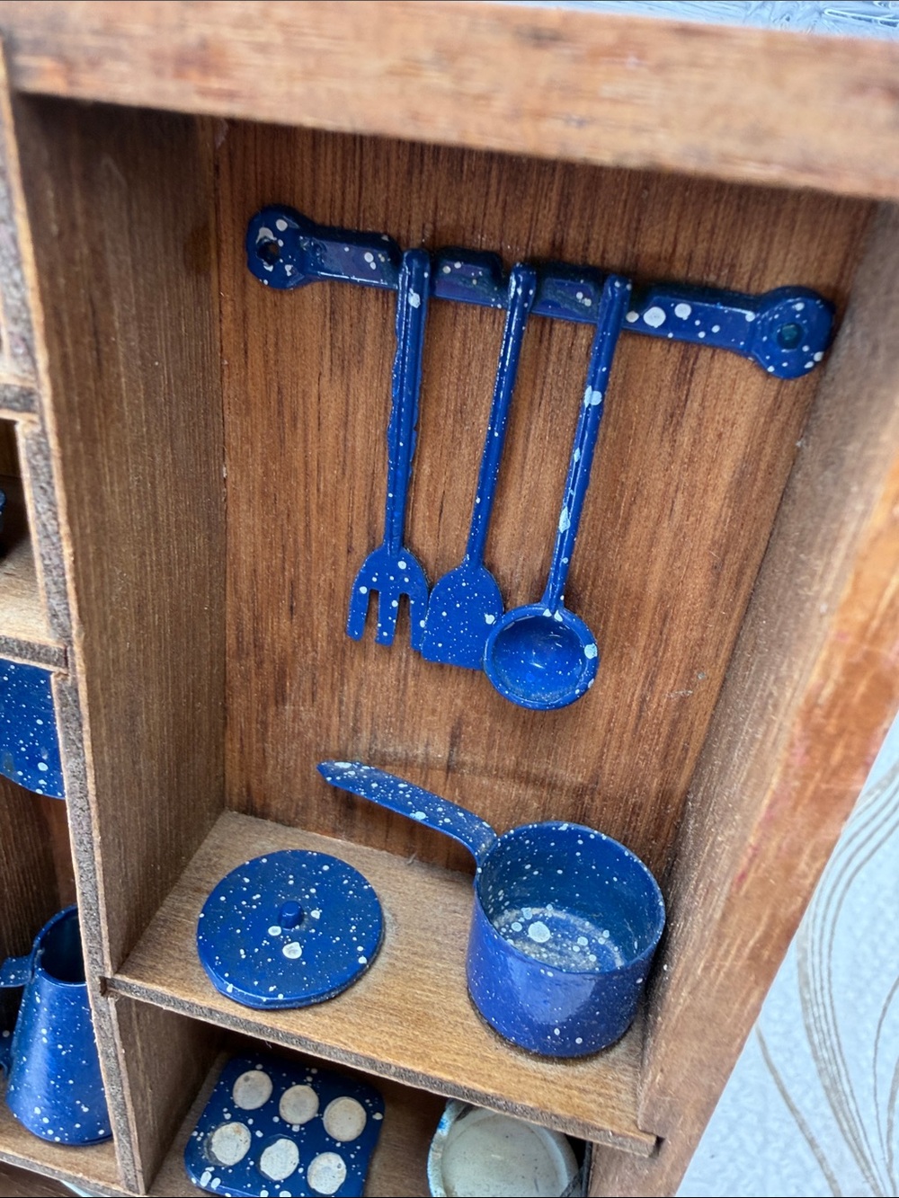 Blue Speckled Miniature Cookware Set - Decorative Kitchen Display - Picture 4 of 8